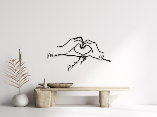 Hand in Hand, Design 4